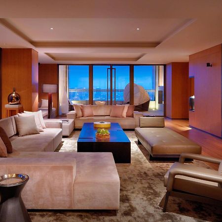 Отель Hyatt Regency Tianjin East Экстерьер фото