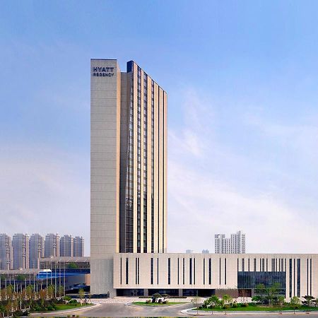 Отель Hyatt Regency Tianjin East Экстерьер фото