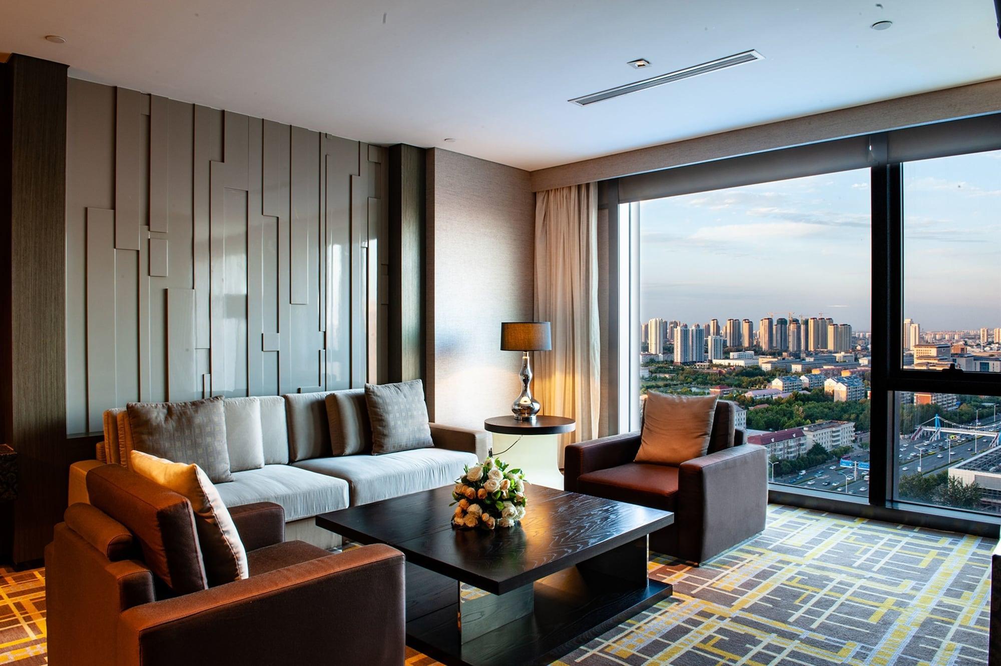 Отель Hyatt Regency Tianjin East Экстерьер фото