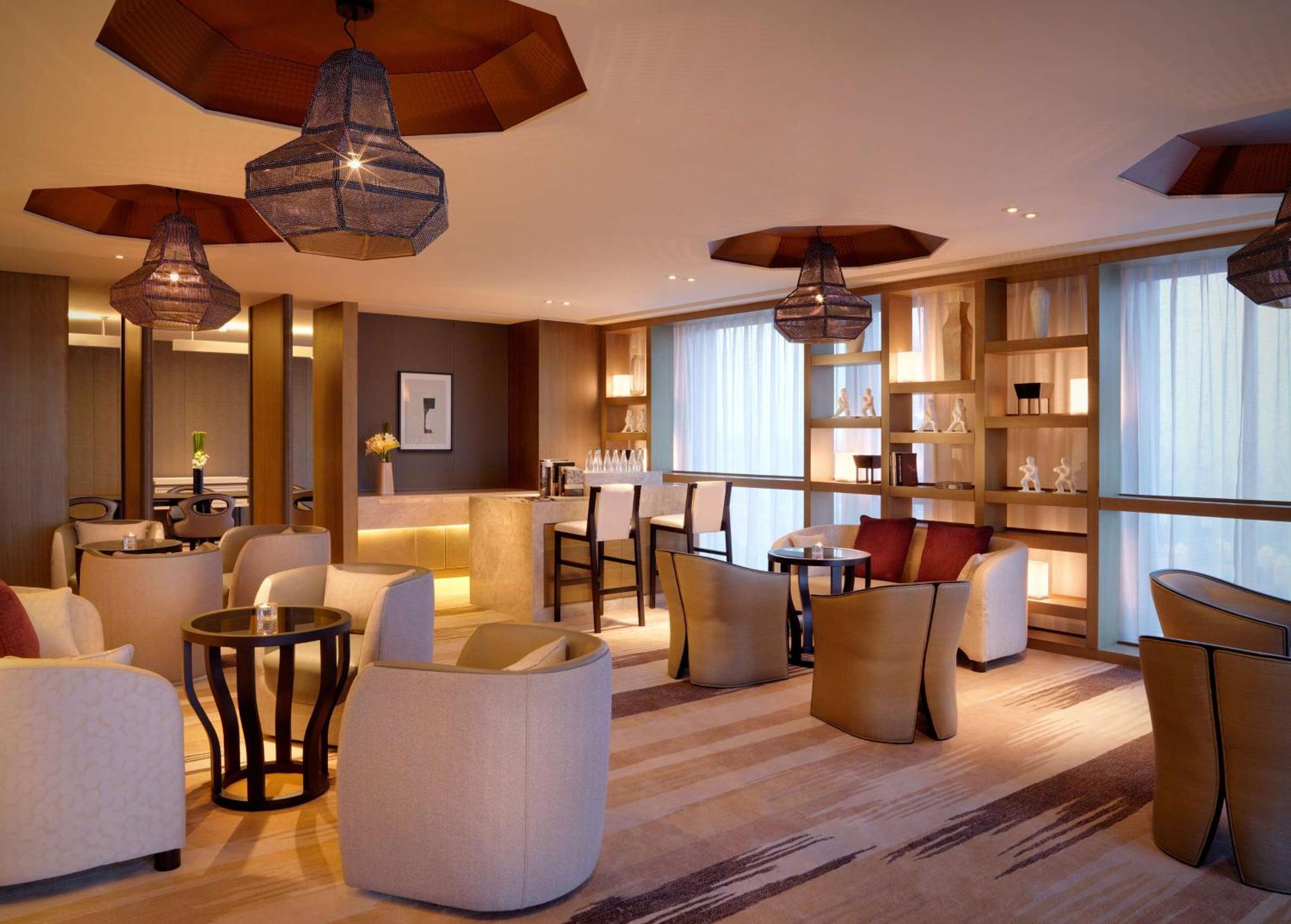 Отель Hyatt Regency Tianjin East Экстерьер фото