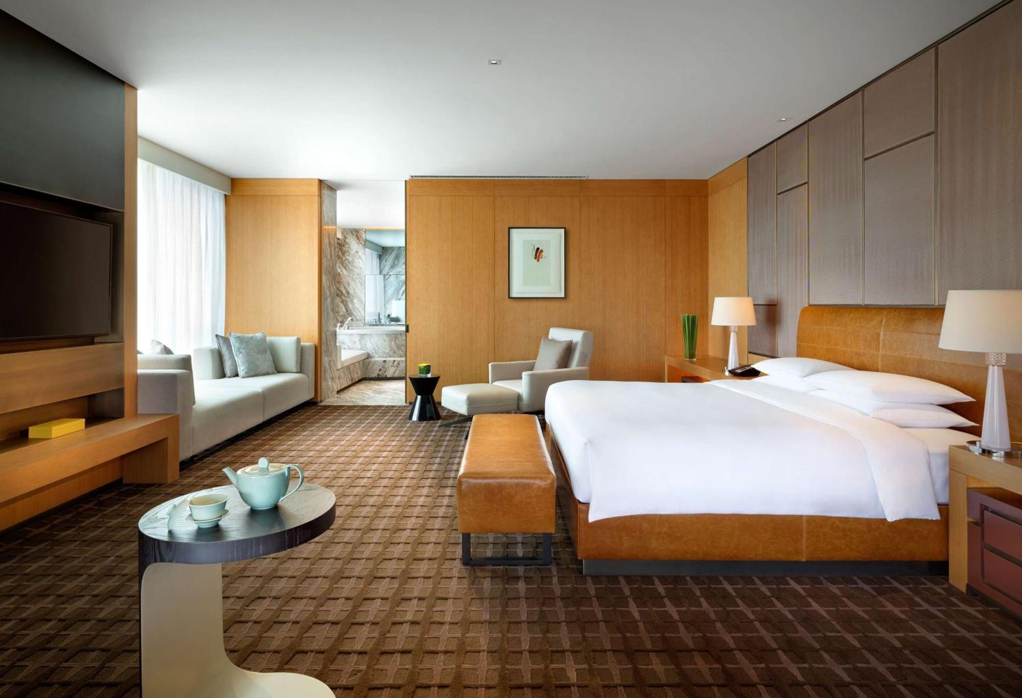 Отель Hyatt Regency Tianjin East Экстерьер фото