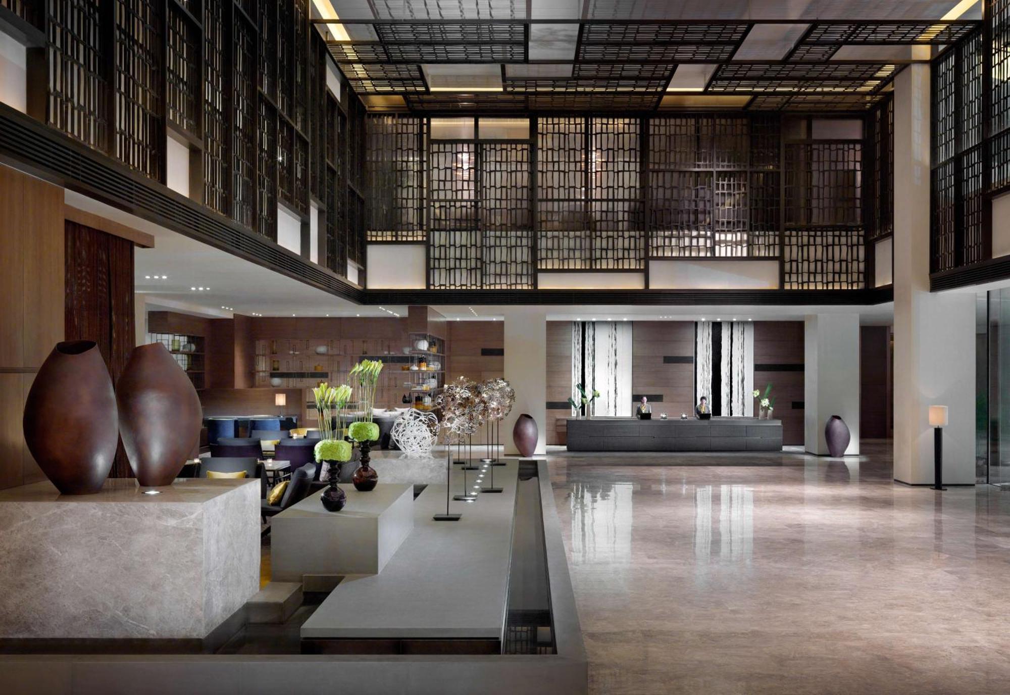 Отель Hyatt Regency Tianjin East Экстерьер фото