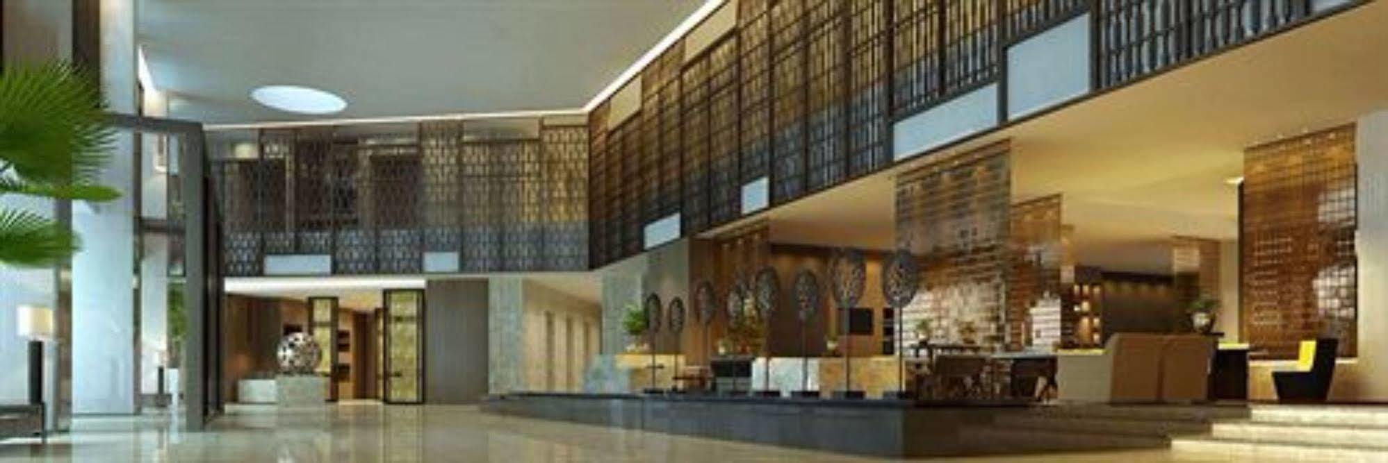 Отель Hyatt Regency Tianjin East Экстерьер фото